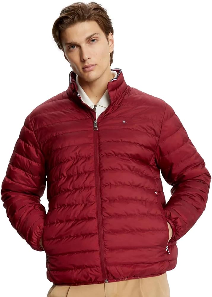 Tommy Hilfiger Men's Lightweight Ultra Loft Packable Puffer Jacket, Rouge S