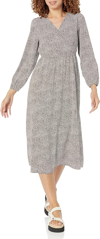 Amazon Essentials Women's Lightweight Georgette Long Sleeve V-Neck Midi Dress (Available in Plus Size)