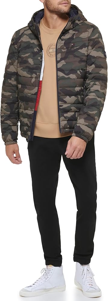 Tommy Hilfiger Men's Stretch Poly Hooded Packable Jacket, Tonal White Camo, Small